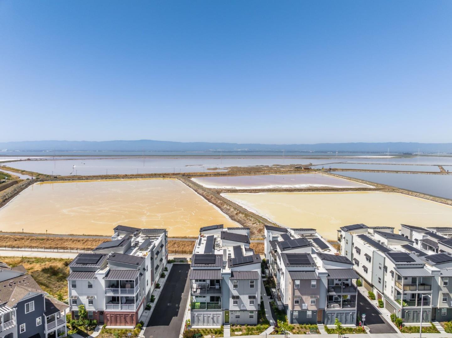 Detail Gallery Image 8 of 23 For 9608 Seawind Way, Newark,  CA 94560 - 2 Beds | 2 Baths