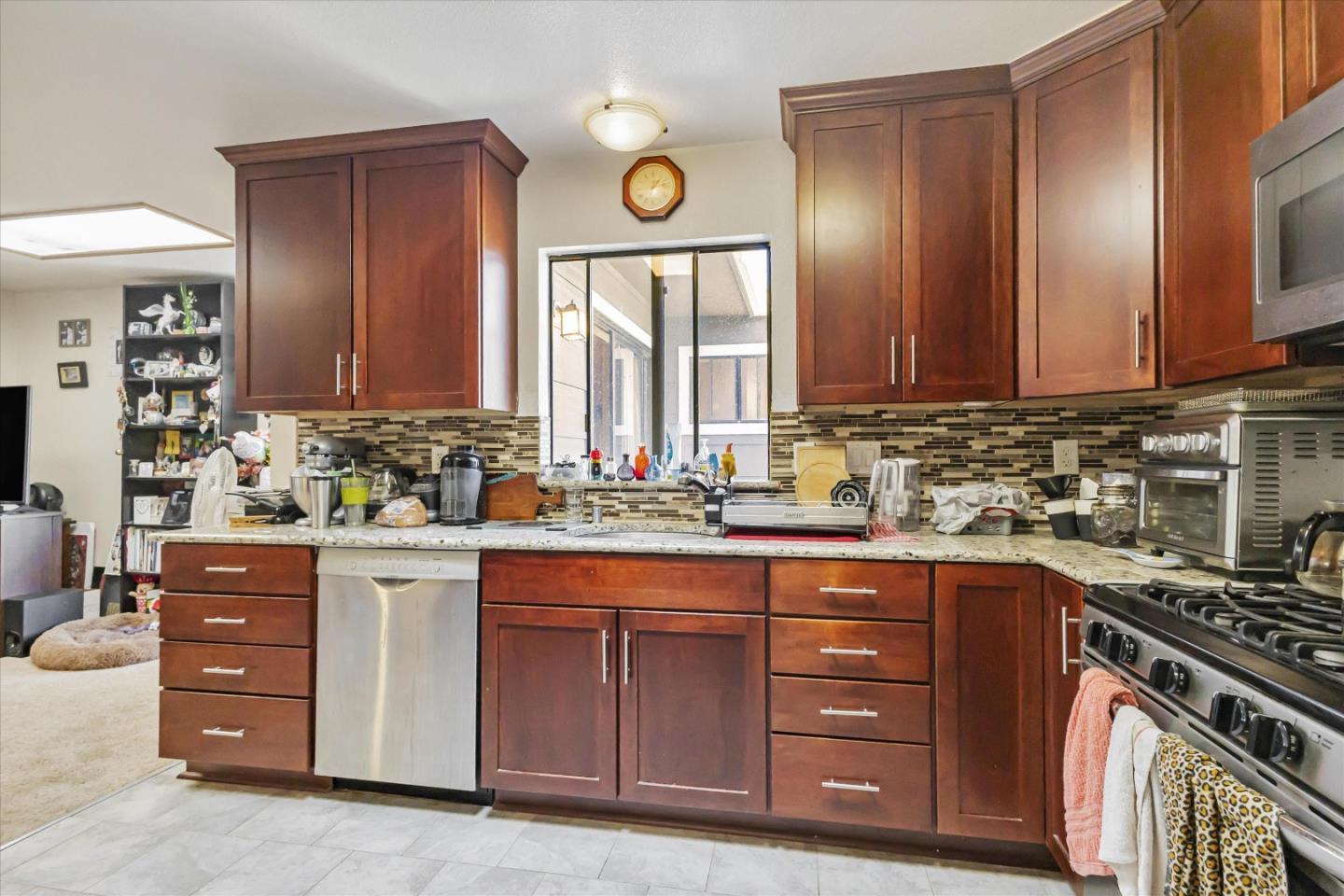 Detail Gallery Image 15 of 34 For 1715 Palmetto Ave, Pacifica,  CA 94044 - – Beds | – Baths