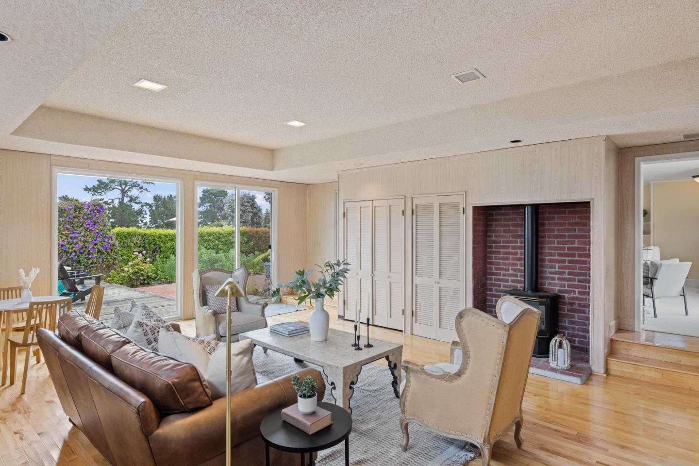 Detail Gallery Image 12 of 28 For 2061 Marsala Cir, Monterey,  CA 93940 - 4 Beds | 3 Baths
