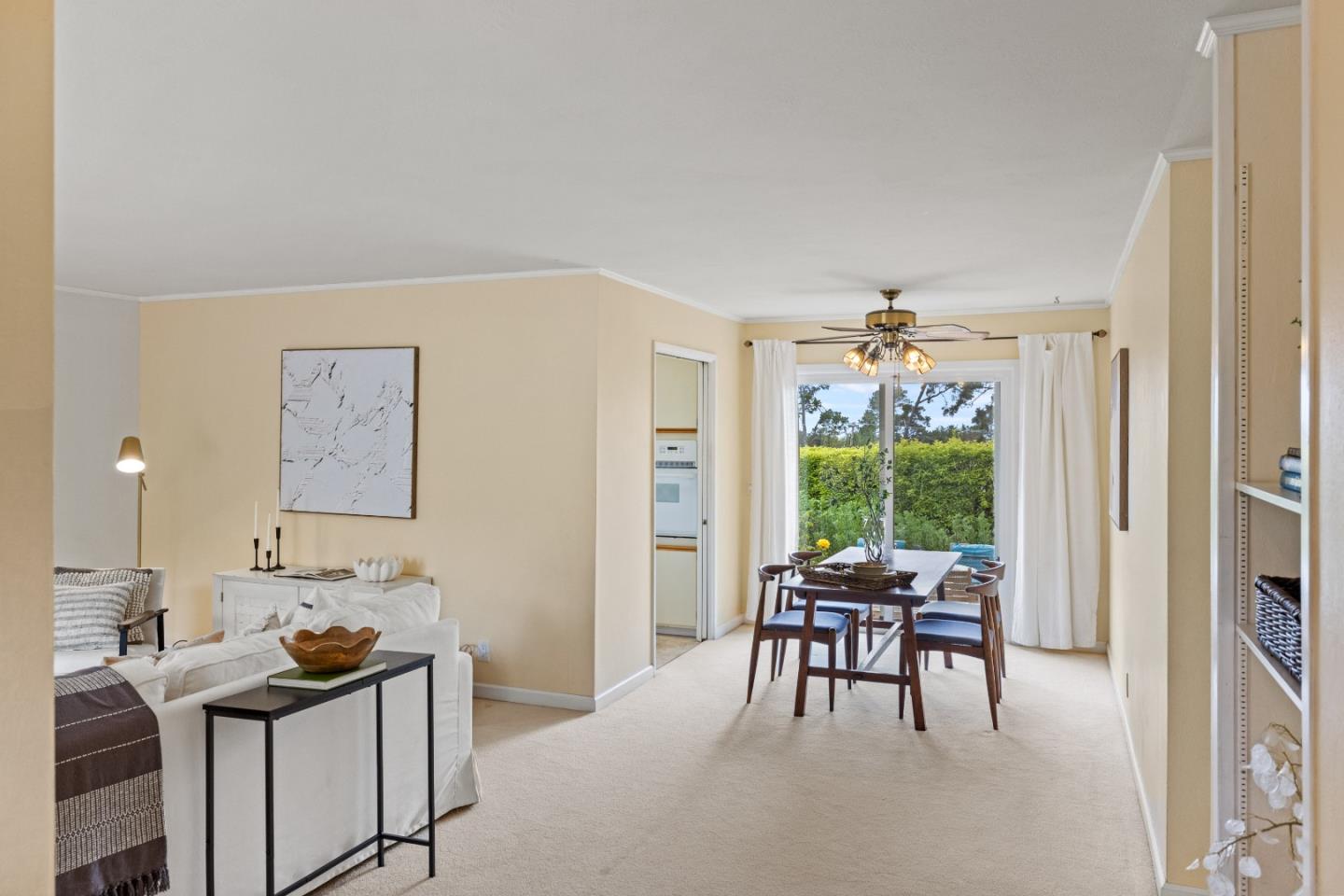 Detail Gallery Image 4 of 28 For 2061 Marsala Cir, Monterey,  CA 93940 - 4 Beds | 3 Baths