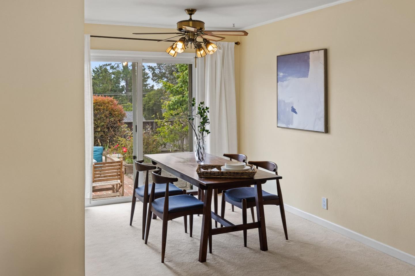 Detail Gallery Image 7 of 28 For 2061 Marsala Cir, Monterey,  CA 93940 - 4 Beds | 3 Baths