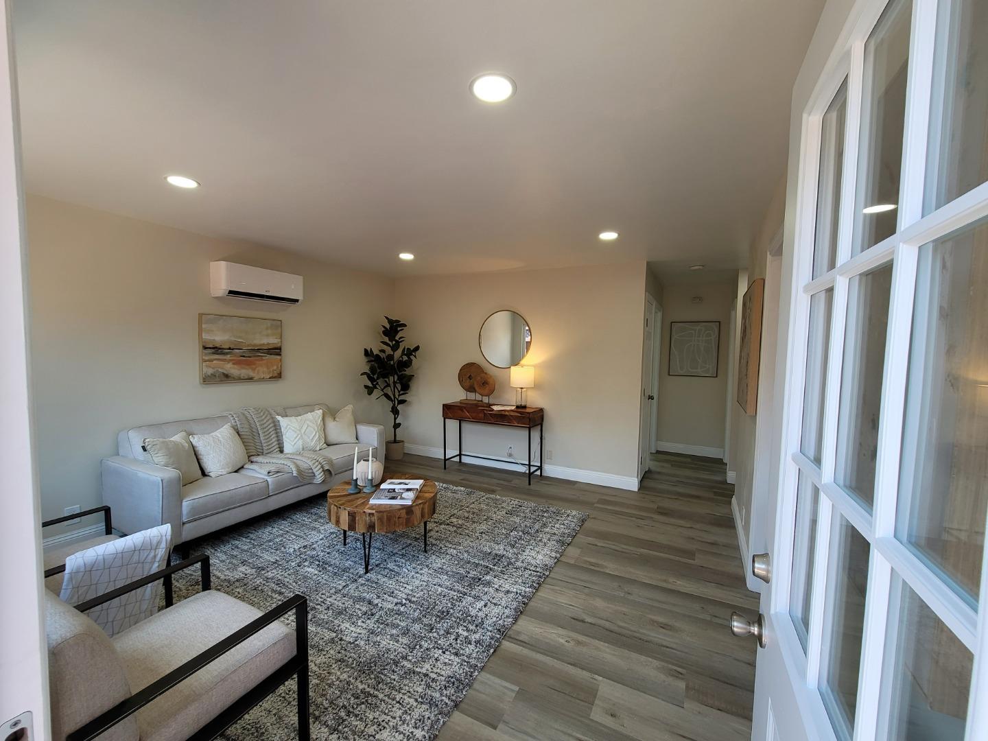 Detail Gallery Image 11 of 38 For 1171 Locust St, San Jose,  CA 95110 - – Beds | – Baths