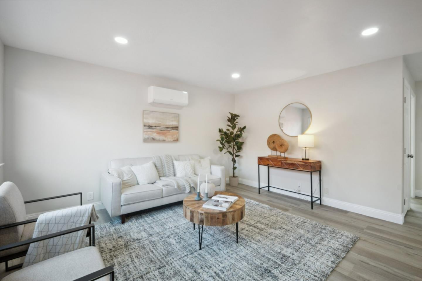 Detail Gallery Image 13 of 38 For 1171 Locust St, San Jose,  CA 95110 - – Beds | – Baths