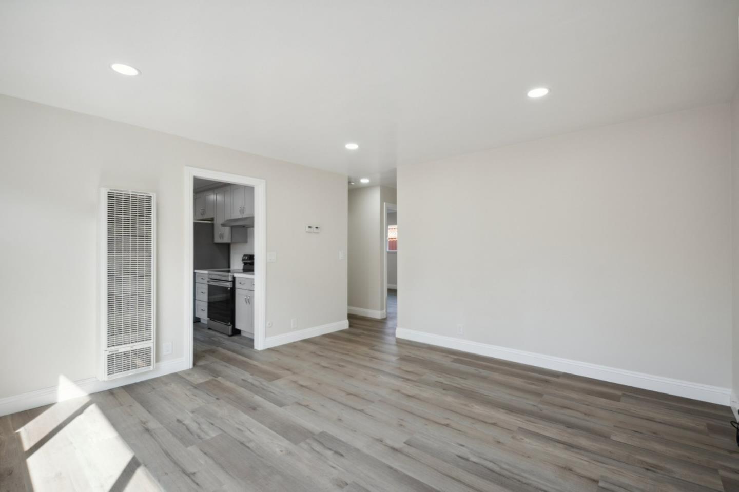 Detail Gallery Image 21 of 38 For 1171 Locust St, San Jose,  CA 95110 - – Beds | – Baths