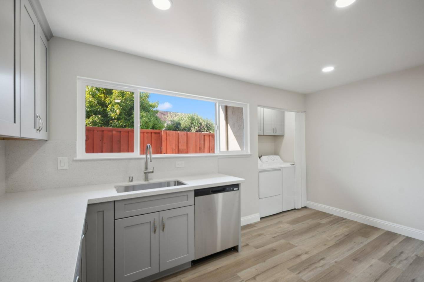 Detail Gallery Image 22 of 38 For 1171 Locust St, San Jose,  CA 95110 - – Beds | – Baths