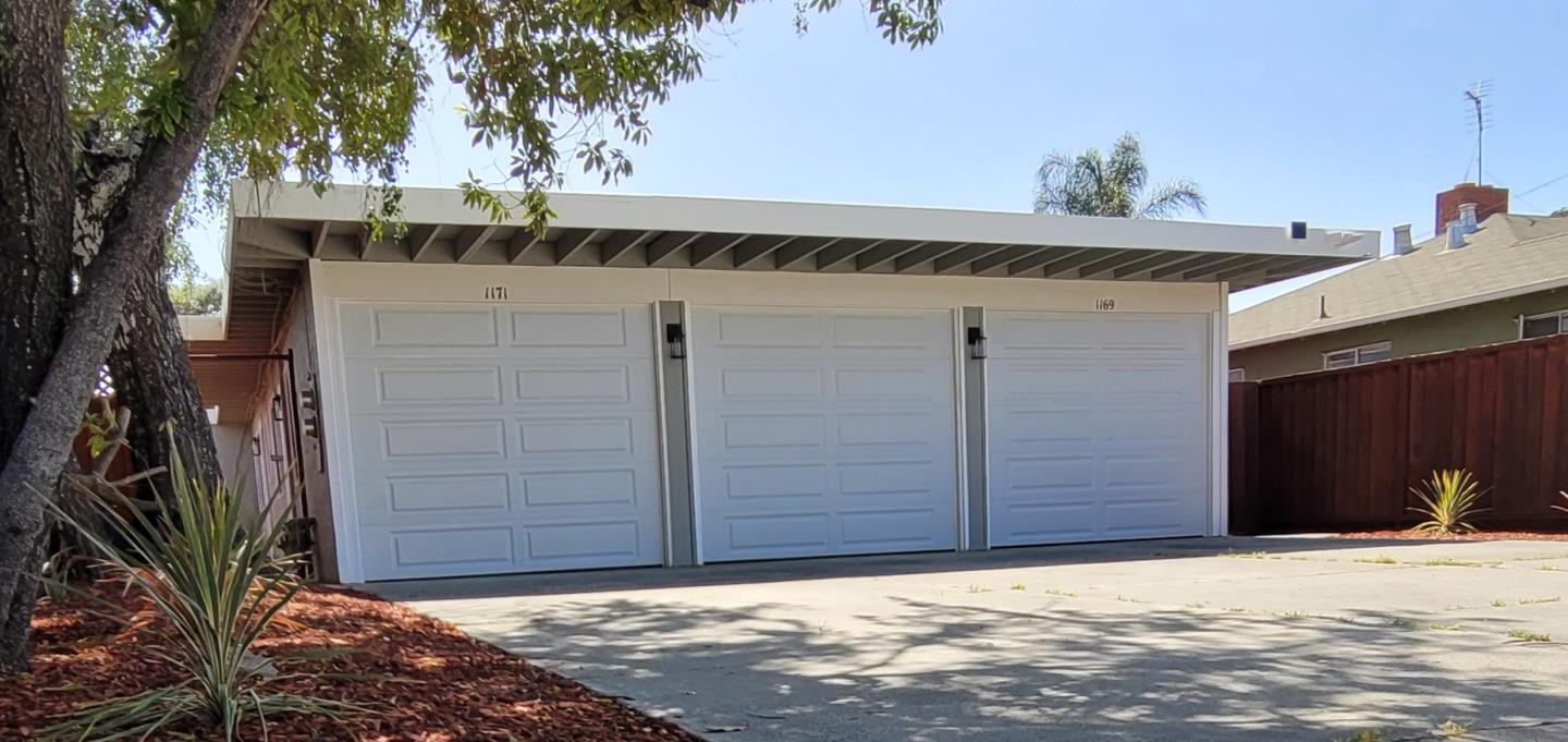 Detail Gallery Image 3 of 38 For 1171 Locust St, San Jose,  CA 95110 - – Beds | – Baths