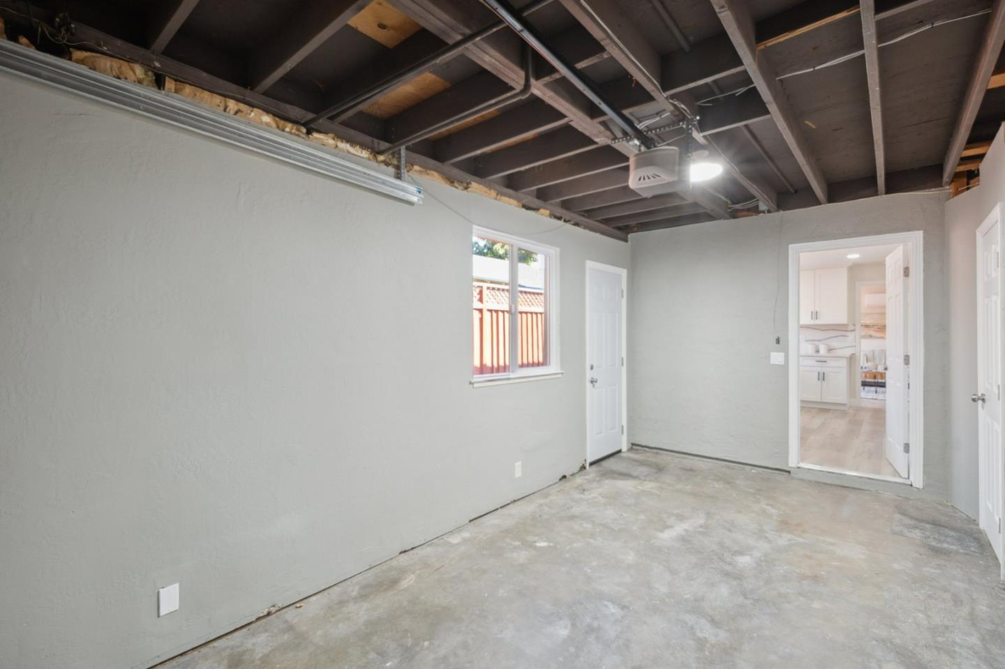 Detail Gallery Image 6 of 38 For 1171 Locust St, San Jose,  CA 95110 - – Beds | – Baths