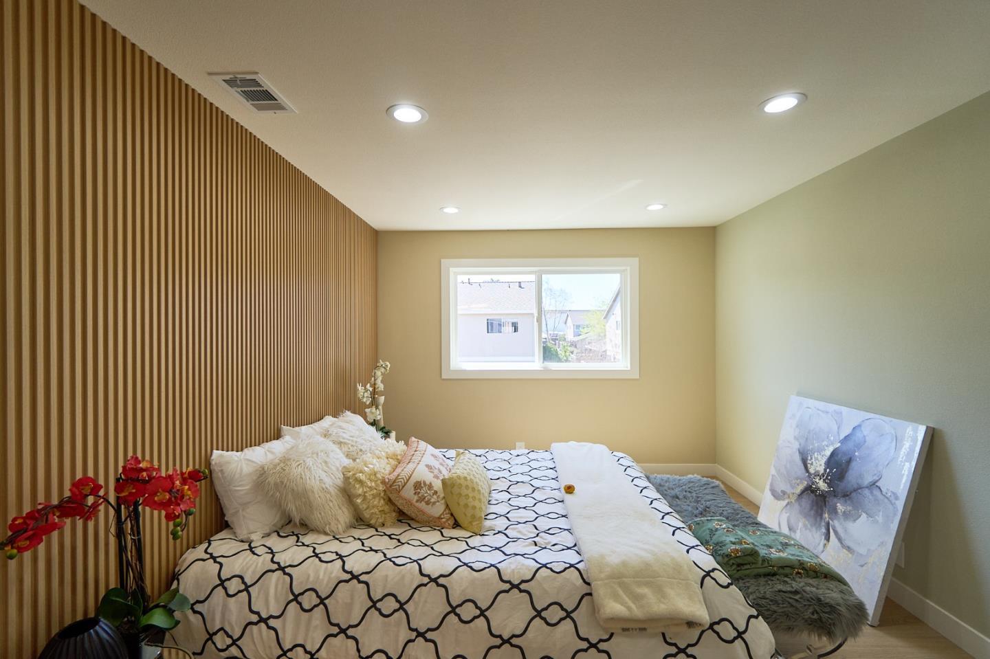 Detail Gallery Image 11 of 16 For 325 San Miguel Ct #4,  Milpitas,  CA 95035 - 2 Beds | 1 Baths