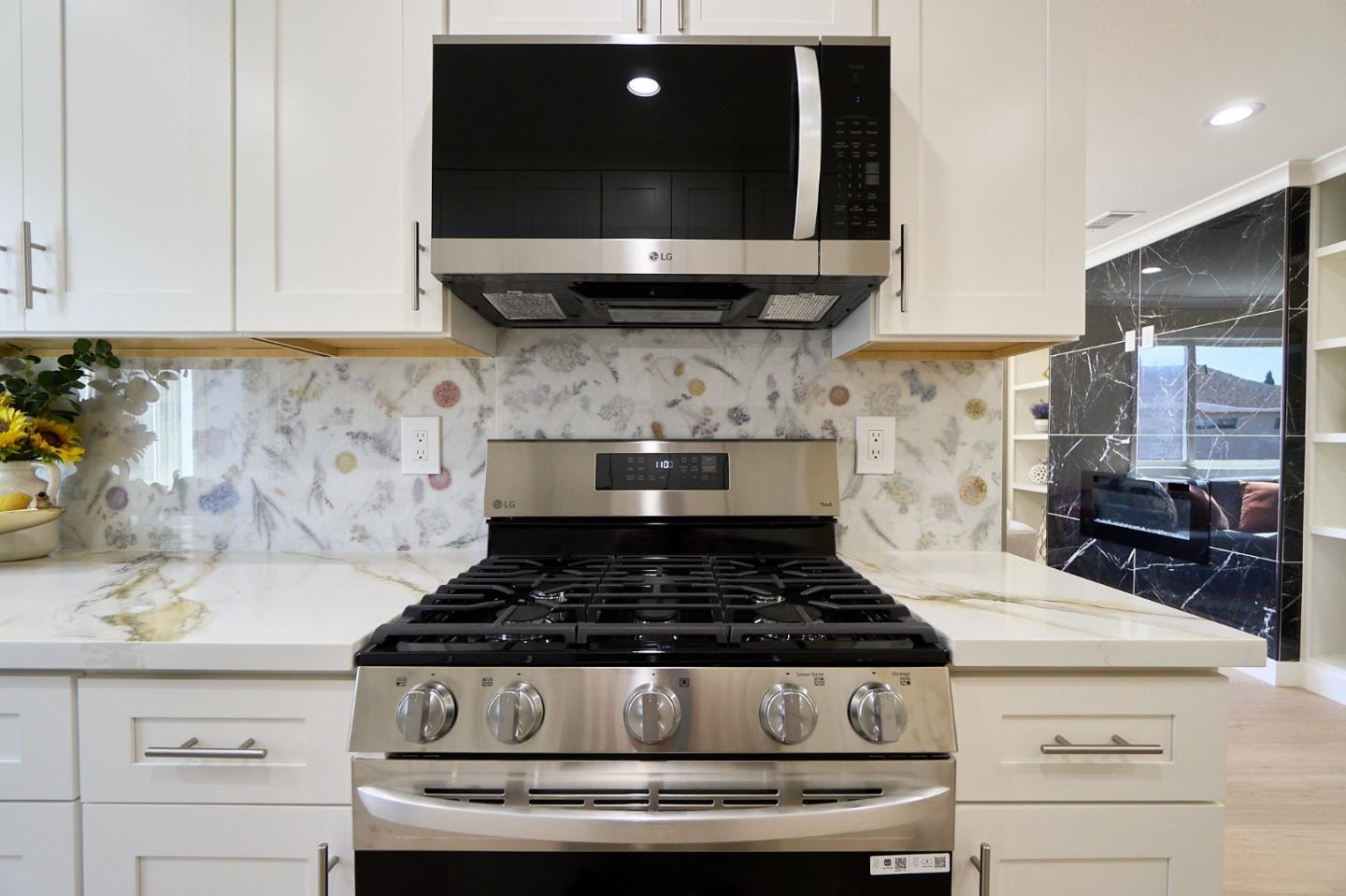 Detail Gallery Image 7 of 16 For 325 San Miguel Ct #4,  Milpitas,  CA 95035 - 2 Beds | 1 Baths