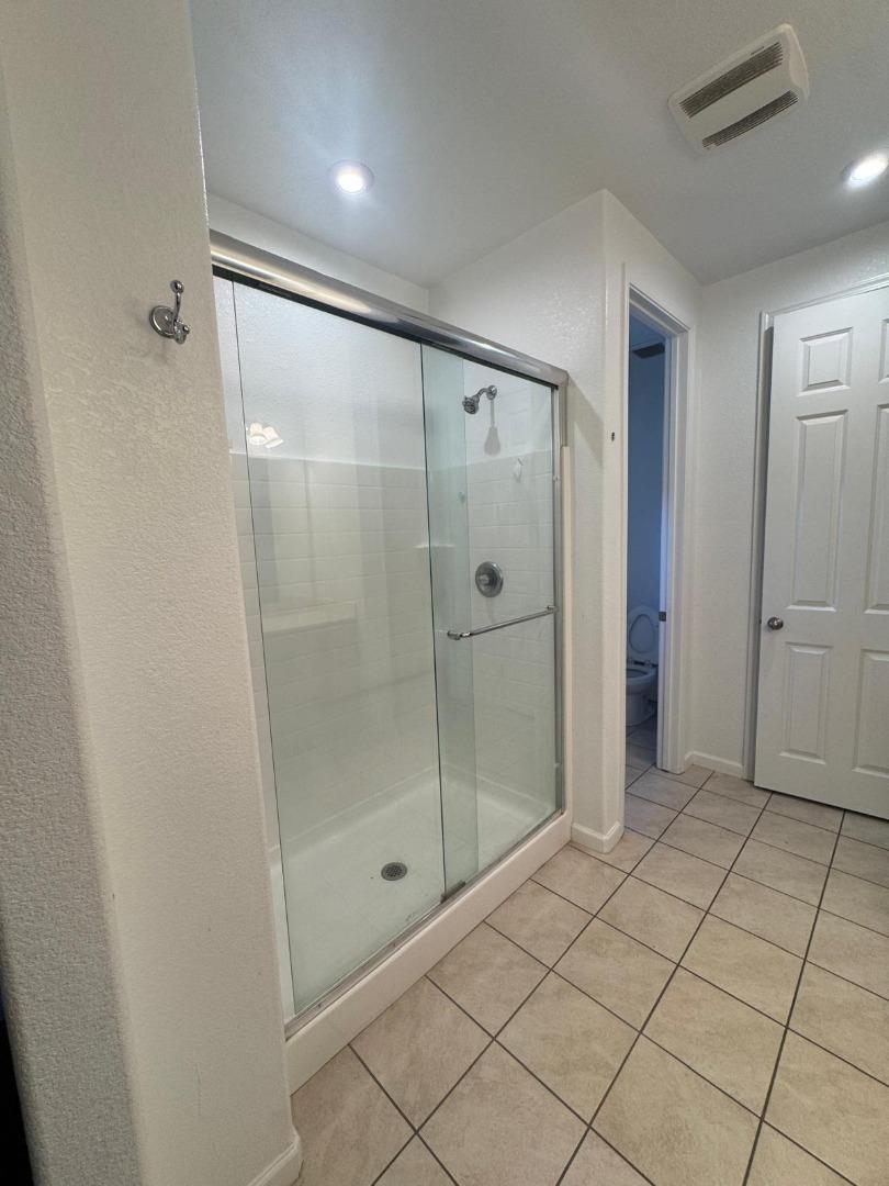 Detail Gallery Image 25 of 42 For 15480 Warbler Pl, Lathrop,  CA 95330 - 4 Beds | 2 Baths