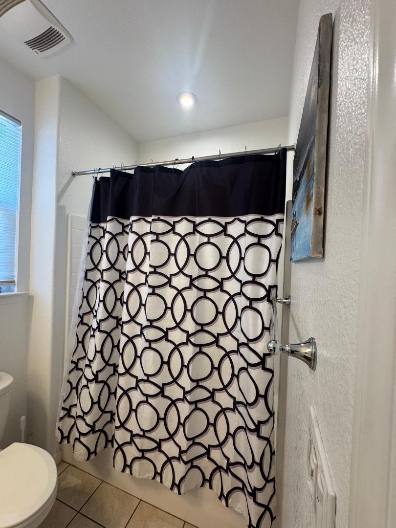 Detail Gallery Image 32 of 42 For 15480 Warbler Pl, Lathrop,  CA 95330 - 4 Beds | 2 Baths