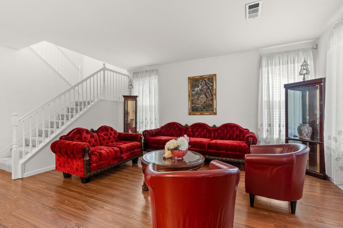 Detail Gallery Image 2 of 50 For 10628 Hidden Grove Cir, Stockton,  CA 95209 - 4 Beds | 2/1 Baths