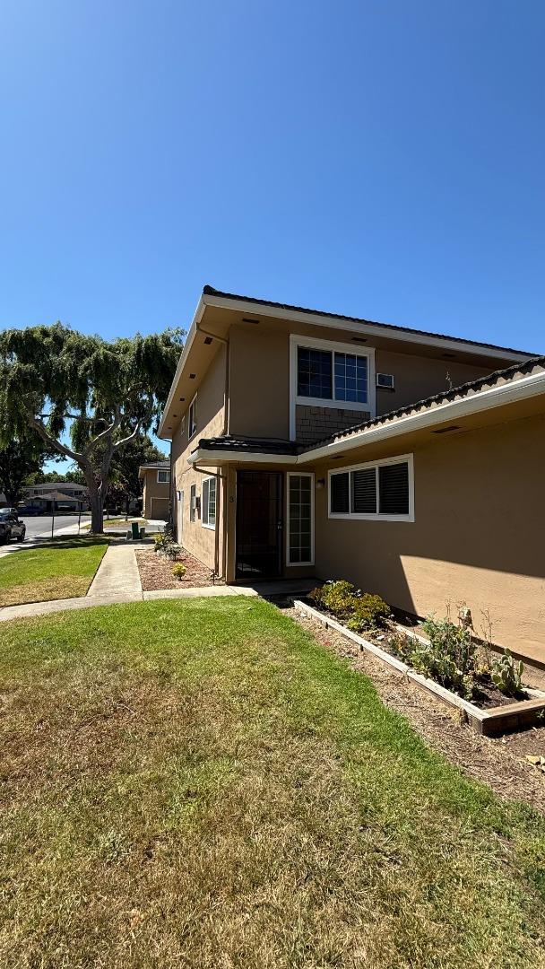Detail Gallery Image 1 of 19 For 785 Warring Dr #3,  San Jose,  CA 95123 - 2 Beds | 1 Baths
