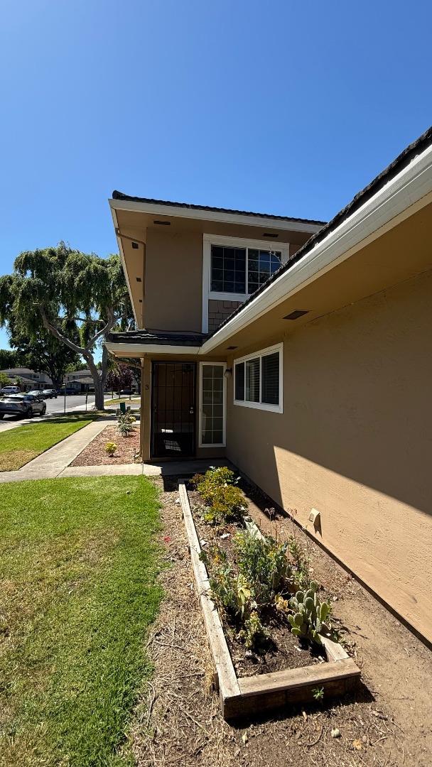 Detail Gallery Image 3 of 19 For 785 Warring Dr #3,  San Jose,  CA 95123 - 2 Beds | 1 Baths