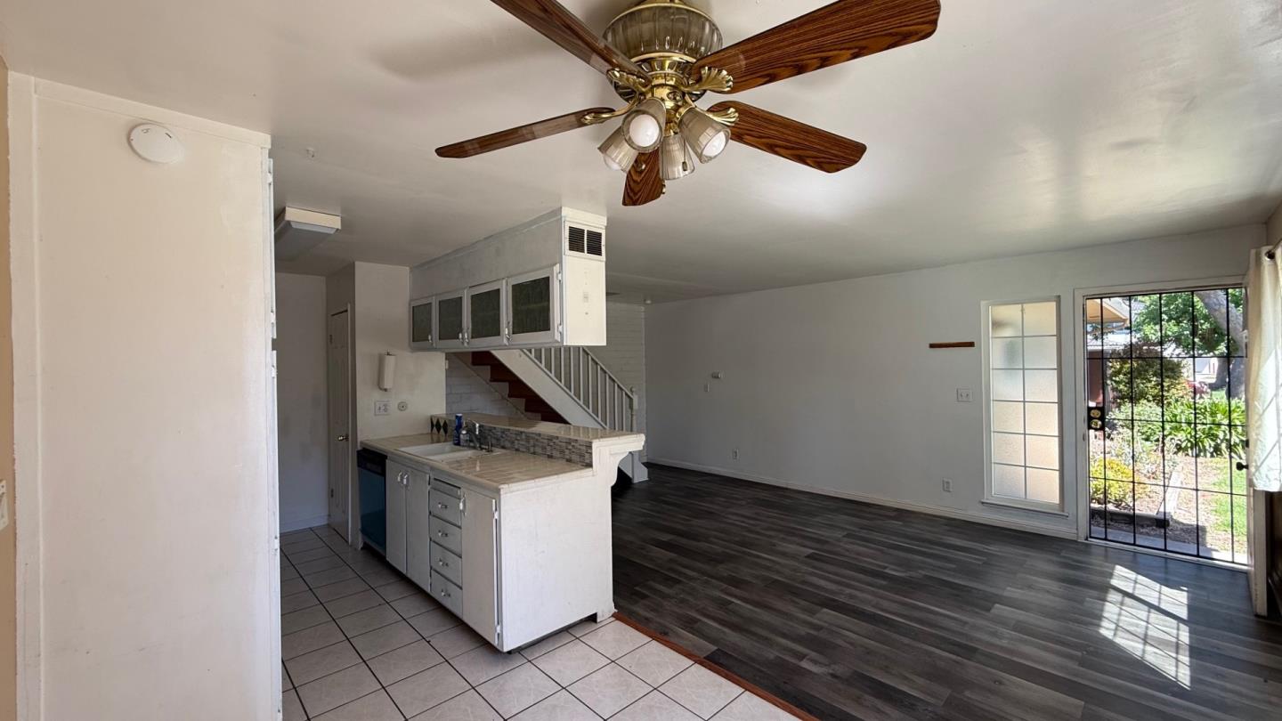 Detail Gallery Image 4 of 19 For 785 Warring Dr #3,  San Jose,  CA 95123 - 2 Beds | 1 Baths
