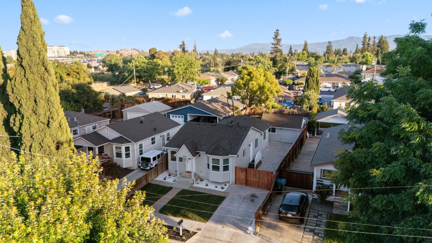 Detail Gallery Image 3 of 18 For 334 Hull Ave, San Jose,  CA 95125 - 4 Beds | 2 Baths