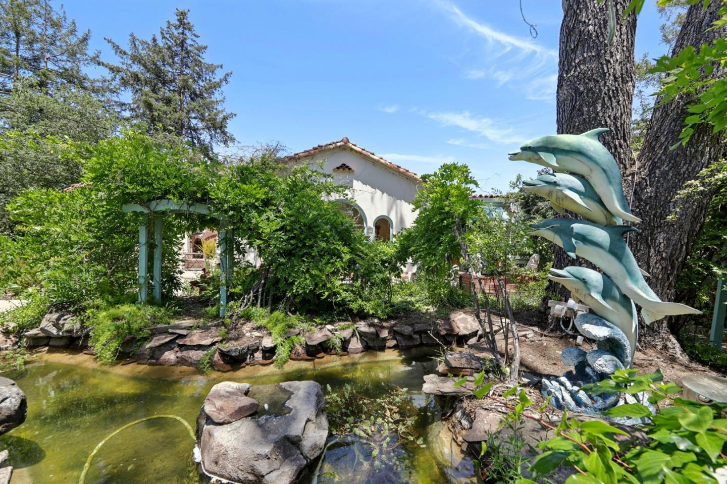 Detail Gallery Image 13 of 74 For 18211 Saratoga Los Gatos Rd, Monte Sereno,  CA 95030 - 4 Beds | 2 Baths