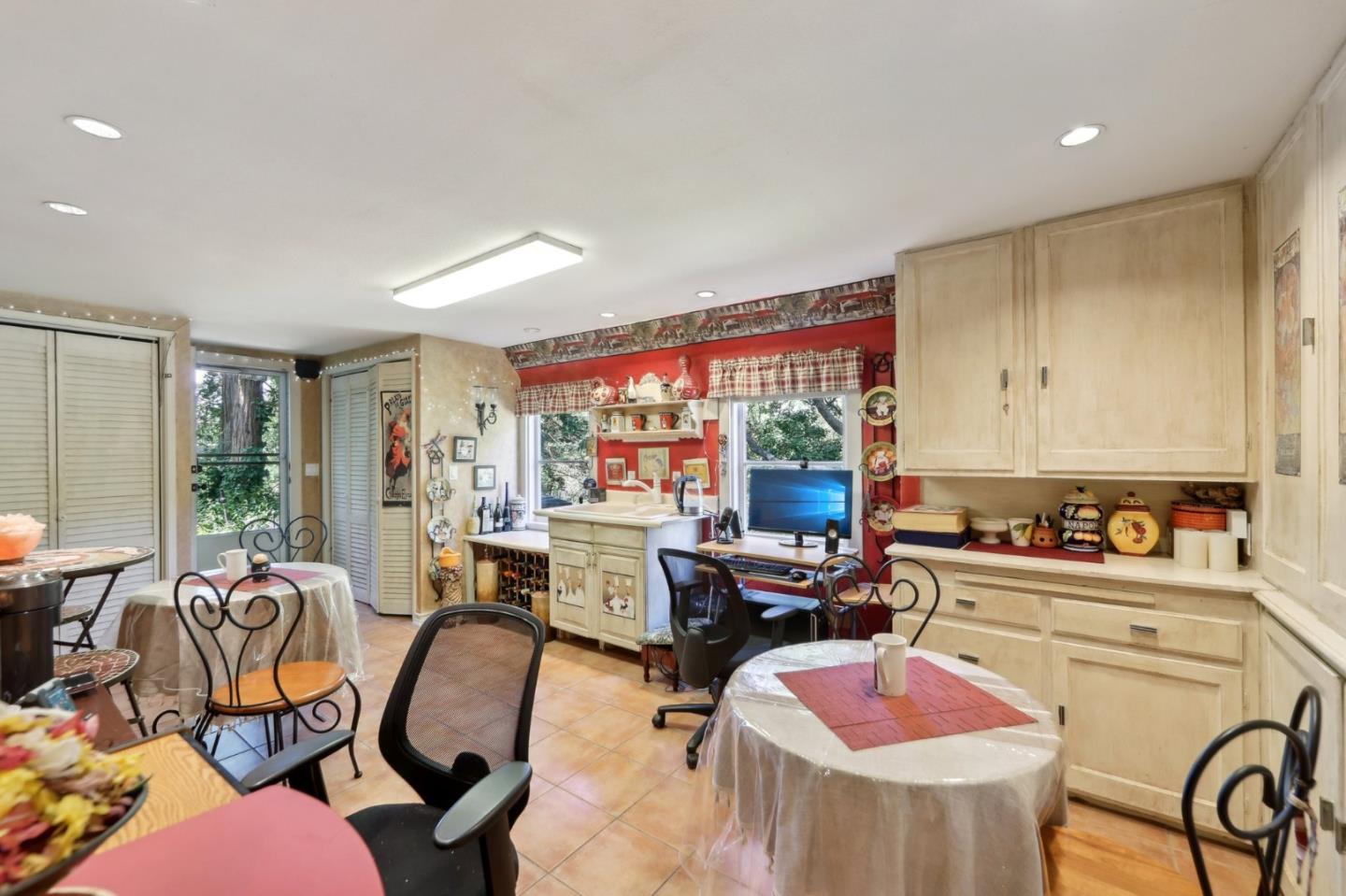 Detail Gallery Image 26 of 74 For 18211 Saratoga Los Gatos Rd, Monte Sereno,  CA 95030 - 4 Beds | 2 Baths