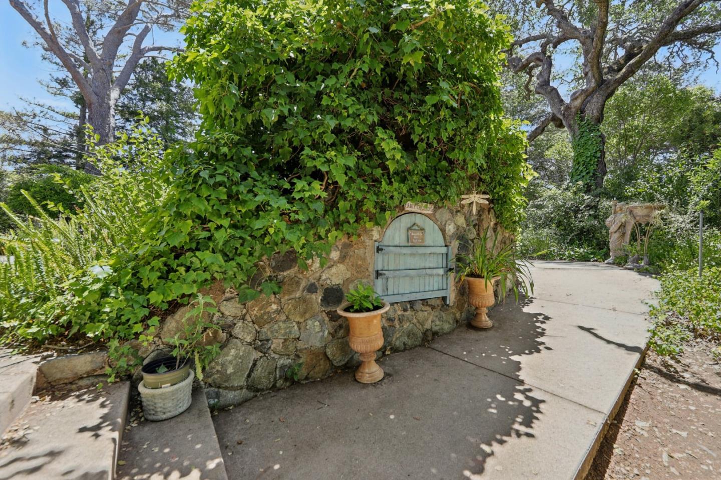 Detail Gallery Image 46 of 74 For 18211 Saratoga Los Gatos Rd, Monte Sereno,  CA 95030 - 4 Beds | 2 Baths