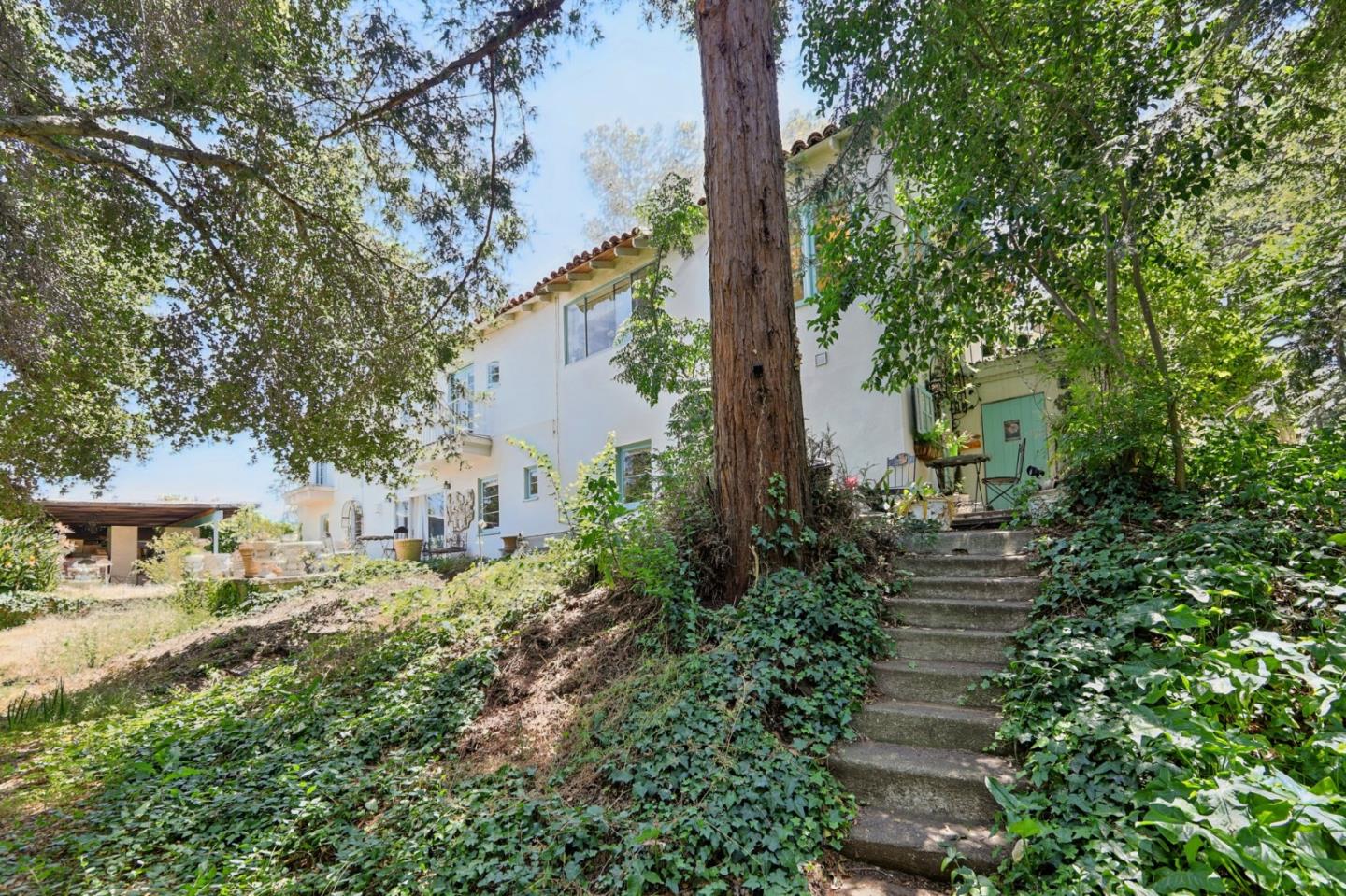 Detail Gallery Image 47 of 74 For 18211 Saratoga Los Gatos Rd, Monte Sereno,  CA 95030 - 4 Beds | 2 Baths