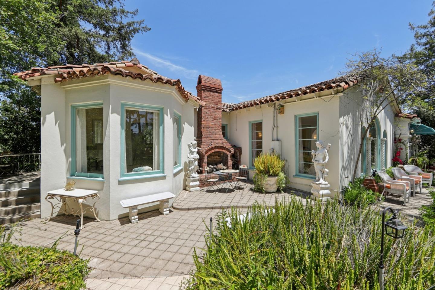 Detail Gallery Image 7 of 74 For 18211 Saratoga Los Gatos Rd, Monte Sereno,  CA 95030 - 4 Beds | 2 Baths