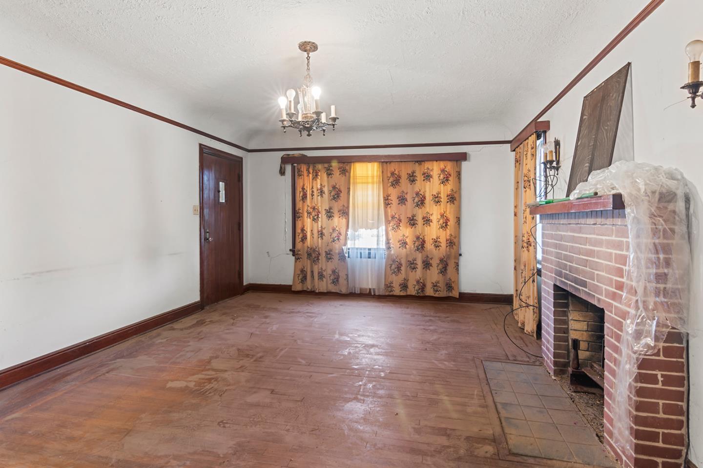 Detail Gallery Image 2 of 14 For 207 Bassett St, King City,  CA 93930 - 2 Beds | 1 Baths