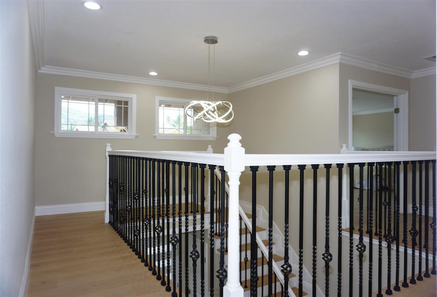 Detail Gallery Image 10 of 50 For 2915 Winwood Way, San Jose,  CA 95148 - 5 Beds | 3 Baths