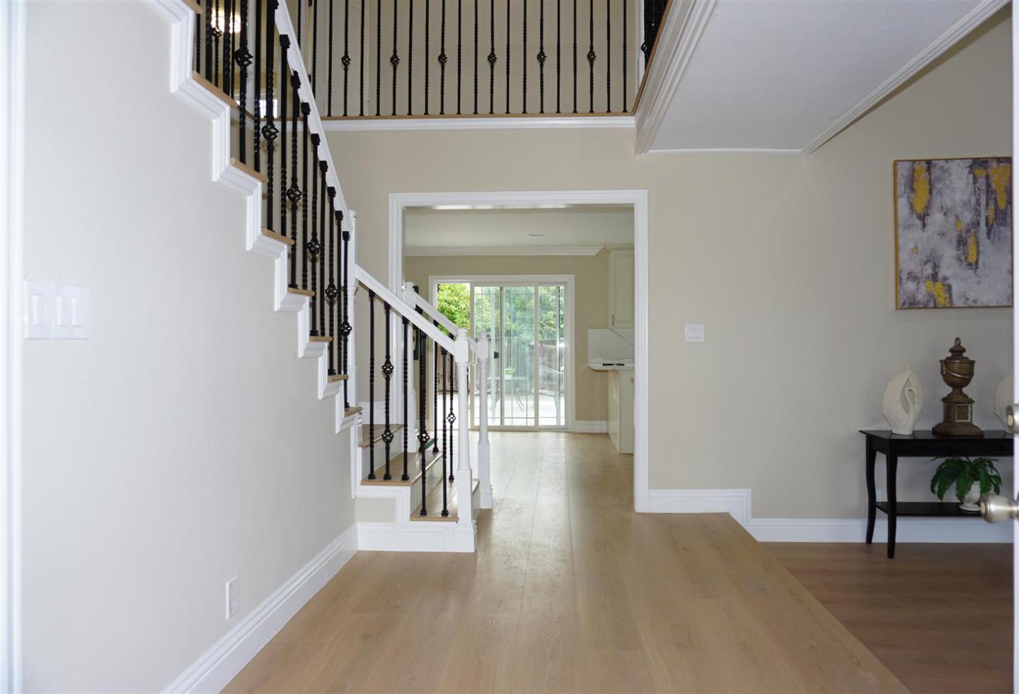 Detail Gallery Image 8 of 50 For 2915 Winwood Way, San Jose,  CA 95148 - 5 Beds | 3 Baths