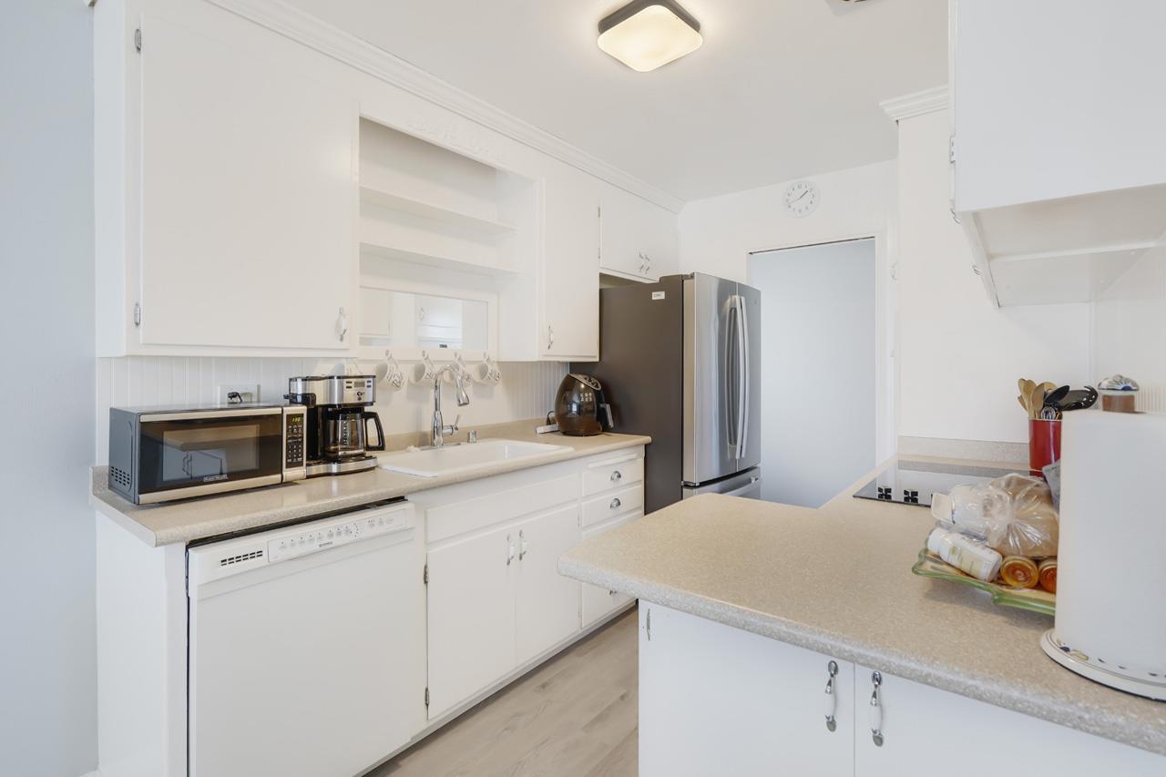 Detail Gallery Image 6 of 15 For 6364 Thomas Ave, Newark,  CA 94560 - 3 Beds | 1 Baths