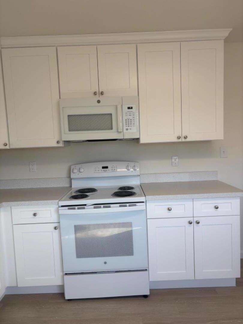 Detail Gallery Image 12 of 32 For 591 Nello Dr #4,  Campbell,  CA 95008 - 3 Beds | 1/1 Baths