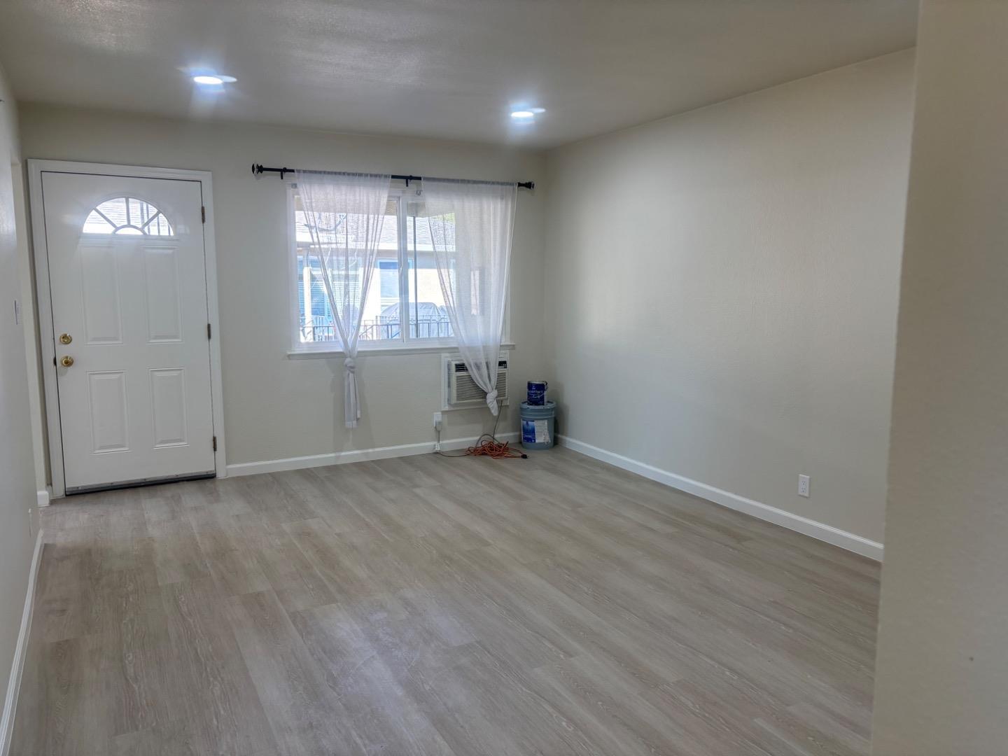 Detail Gallery Image 28 of 32 For 591 Nello Dr #4,  Campbell,  CA 95008 - 3 Beds | 1/1 Baths