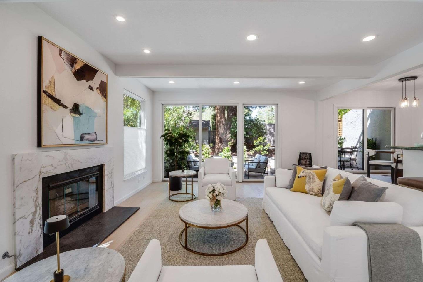 Detail Gallery Image 3 of 36 For 228 Sand Hill Cir, Menlo Park,  CA 94025 - 4 Beds | 2/1 Baths