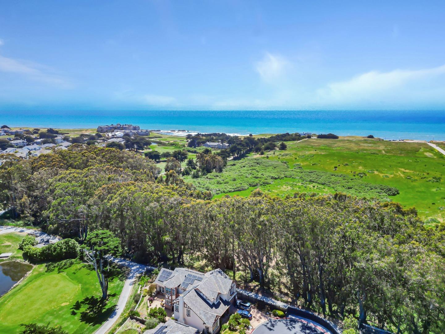 Detail Gallery Image 100 of 118 For 121 Carnoustie Dr, Half Moon Bay,  CA 94019 - 4 Beds | 3/1 Baths