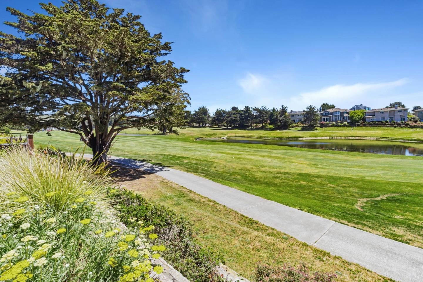 Detail Gallery Image 74 of 118 For 121 Carnoustie Dr, Half Moon Bay,  CA 94019 - 4 Beds | 3/1 Baths