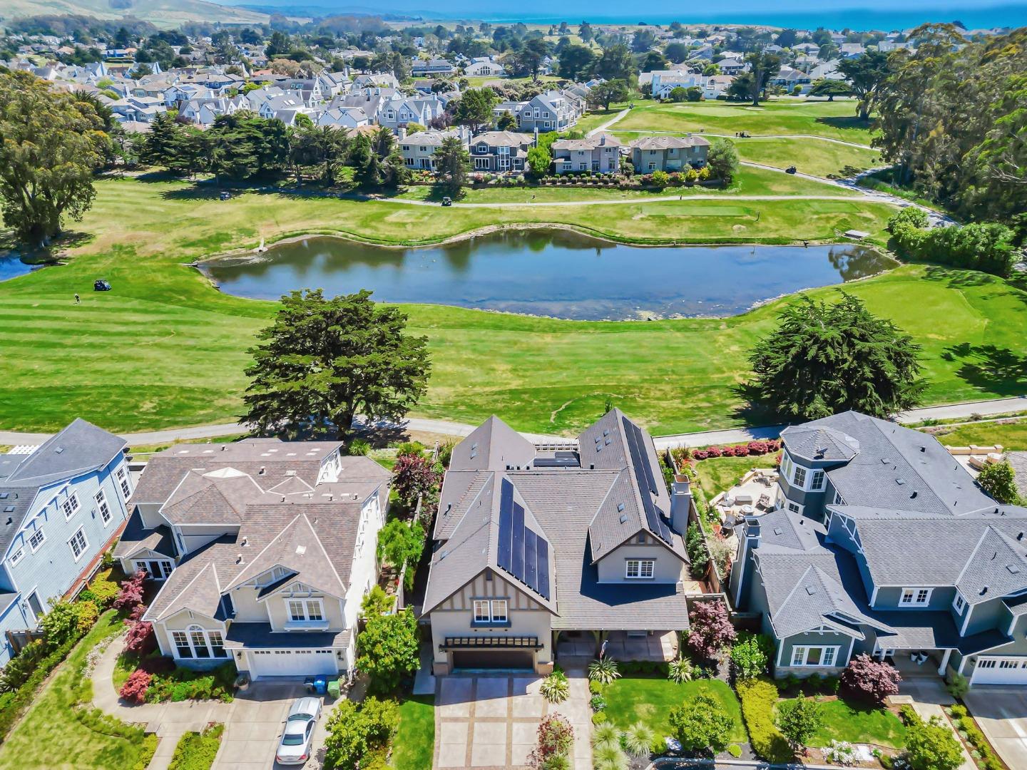 Detail Gallery Image 79 of 118 For 121 Carnoustie Dr, Half Moon Bay,  CA 94019 - 4 Beds | 3/1 Baths