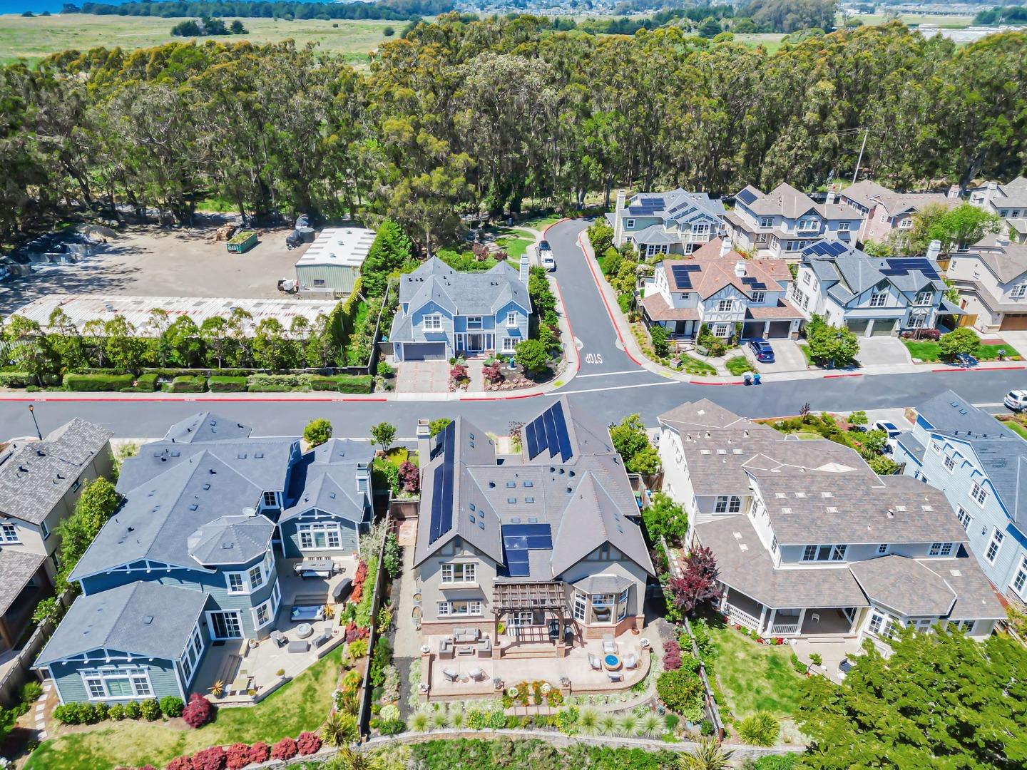 Detail Gallery Image 86 of 118 For 121 Carnoustie Dr, Half Moon Bay,  CA 94019 - 4 Beds | 3/1 Baths
