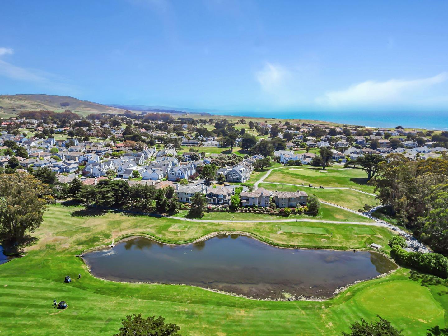 Detail Gallery Image 99 of 118 For 121 Carnoustie Dr, Half Moon Bay,  CA 94019 - 4 Beds | 3/1 Baths