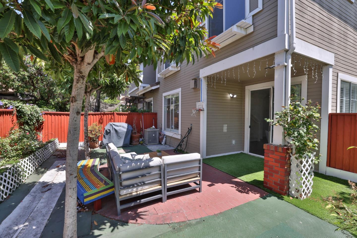 Detail Gallery Image 19 of 29 For 21 Pond Ct, Milpitas,  CA 95035 - 3 Beds | 2/1 Baths