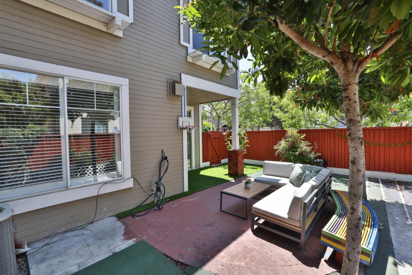 Detail Gallery Image 20 of 29 For 21 Pond Ct, Milpitas,  CA 95035 - 3 Beds | 2/1 Baths