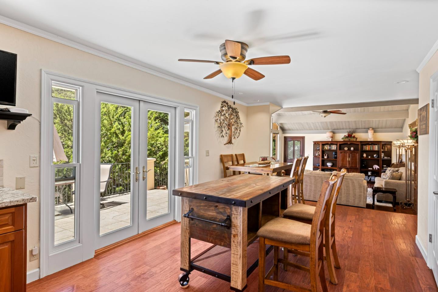 Detail Gallery Image 12 of 76 For 13700 Sycamore Dr, Morgan Hill,  CA 95037 - 3 Beds | 2/1 Baths
