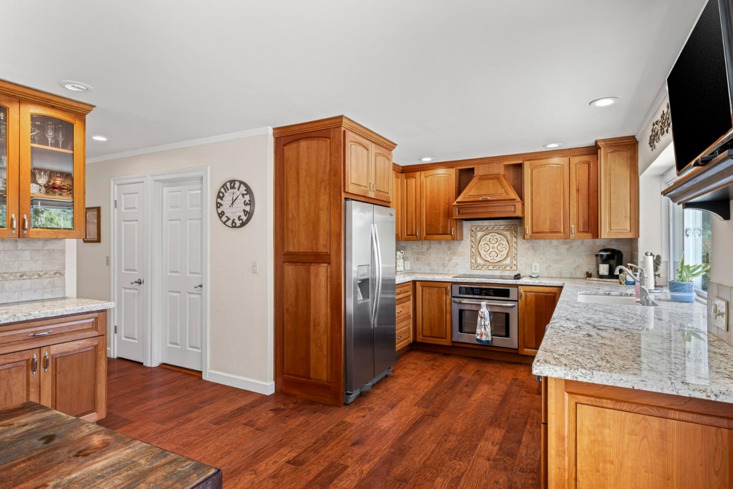 Detail Gallery Image 16 of 76 For 13700 Sycamore Dr, Morgan Hill,  CA 95037 - 3 Beds | 2/1 Baths