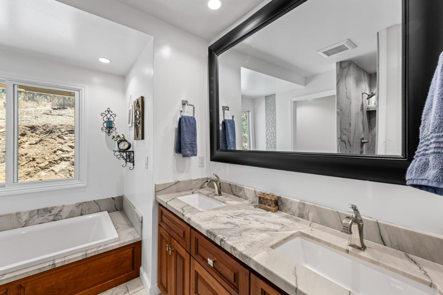 Detail Gallery Image 31 of 76 For 13700 Sycamore Dr, Morgan Hill,  CA 95037 - 3 Beds | 2/1 Baths