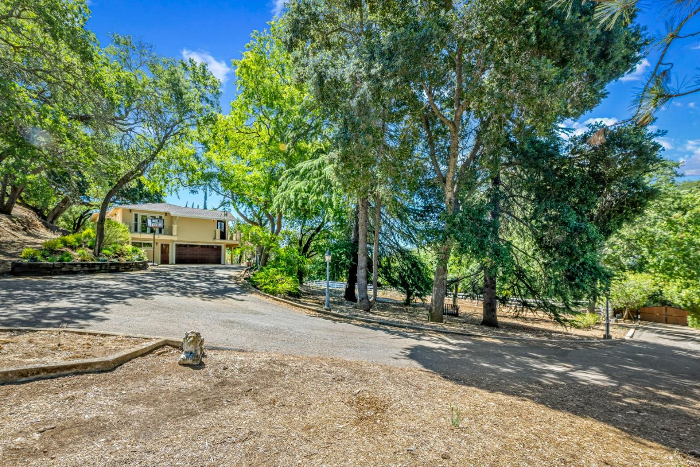 Detail Gallery Image 62 of 76 For 13700 Sycamore Dr, Morgan Hill,  CA 95037 - 3 Beds | 2/1 Baths