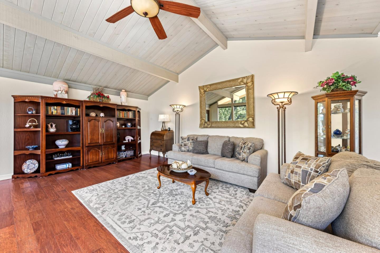 Detail Gallery Image 8 of 76 For 13700 Sycamore Dr, Morgan Hill,  CA 95037 - 3 Beds | 2/1 Baths
