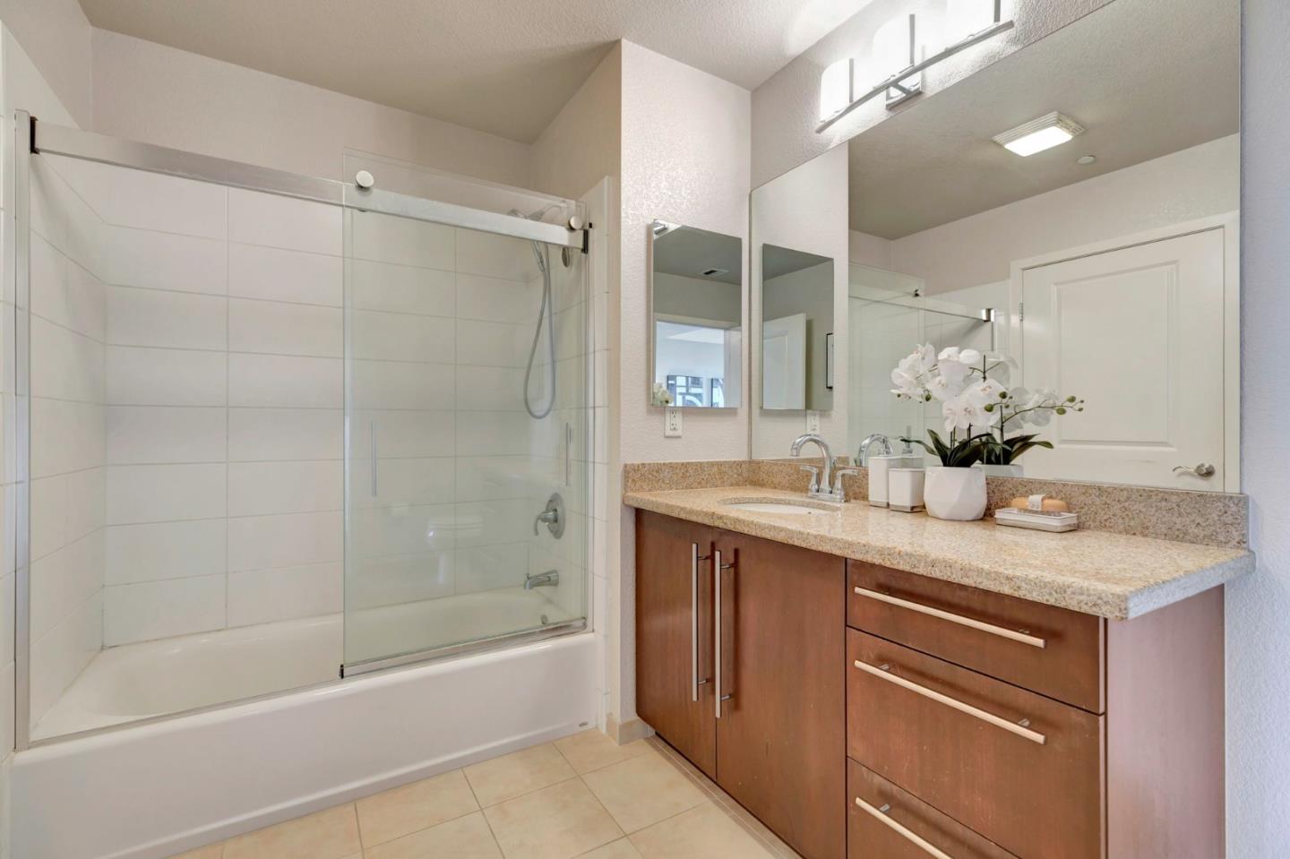 Detail Gallery Image 10 of 28 For 1375 Lick Ave #923,  San Jose,  CA 95110 - 1 Beds | 1 Baths