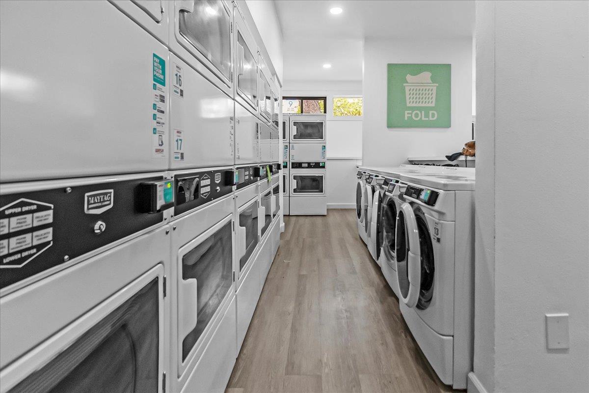Detail Gallery Image 31 of 34 For 300 Glenwood Cir #291,  Monterey,  CA 93940 - 1 Beds | 1 Baths