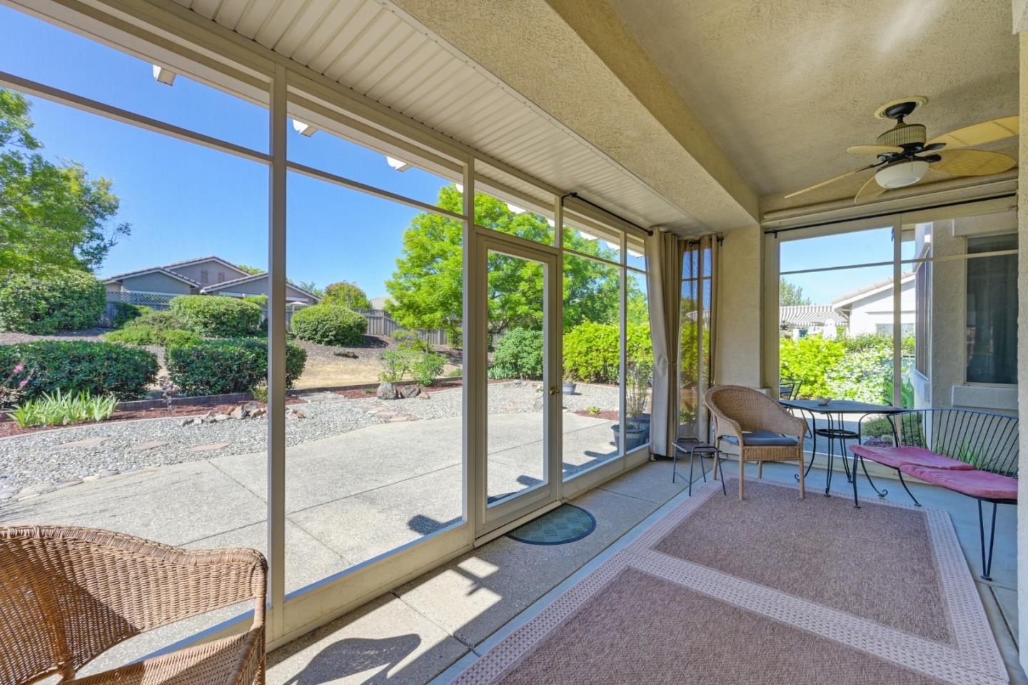 Detail Gallery Image 5 of 22 For 2435 Monument Ct, Lincoln,  CA 95648 - 2 Beds | 2 Baths