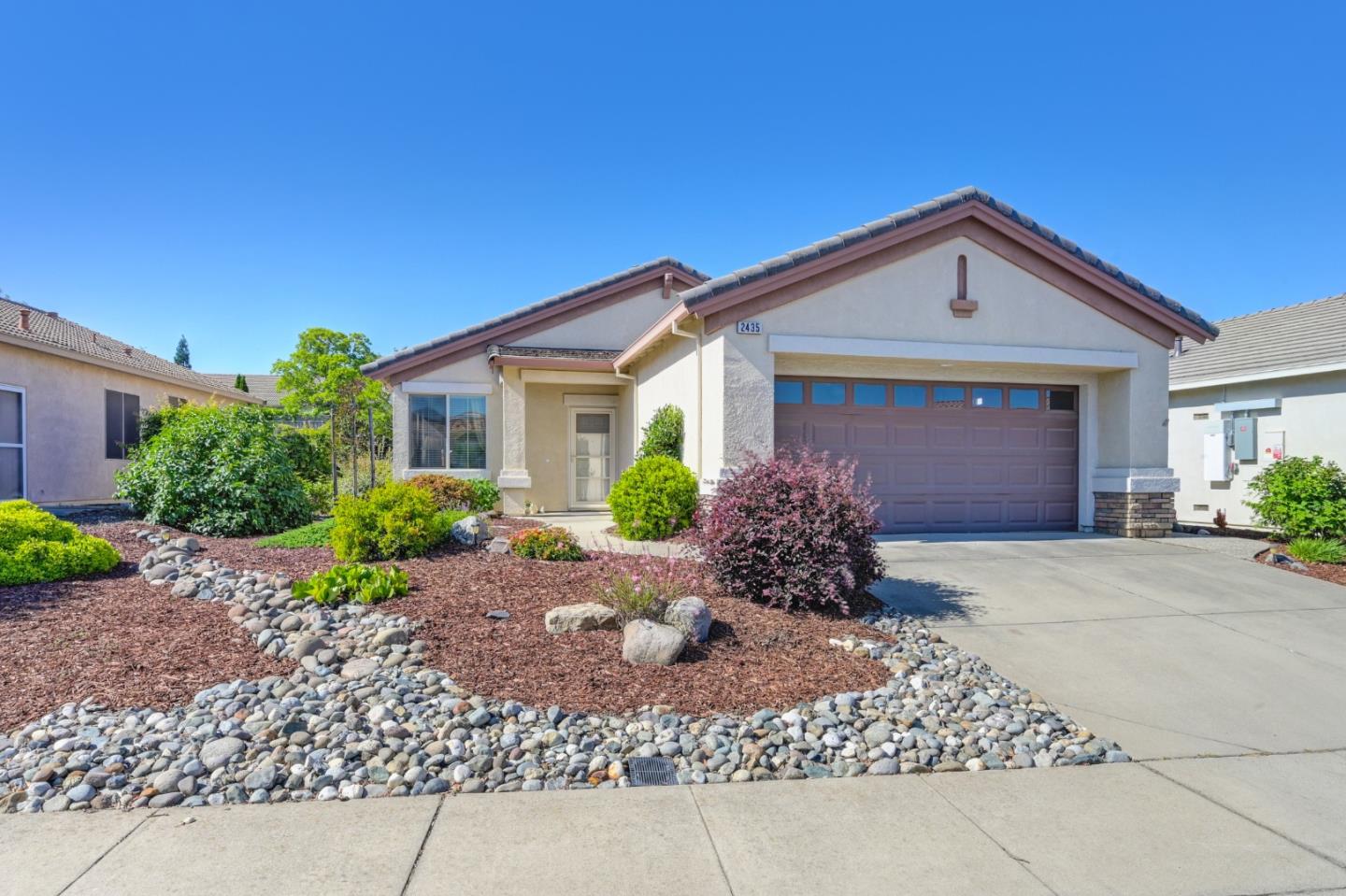 Detail Gallery Image 7 of 22 For 2435 Monument Ct, Lincoln,  CA 95648 - 2 Beds | 2 Baths