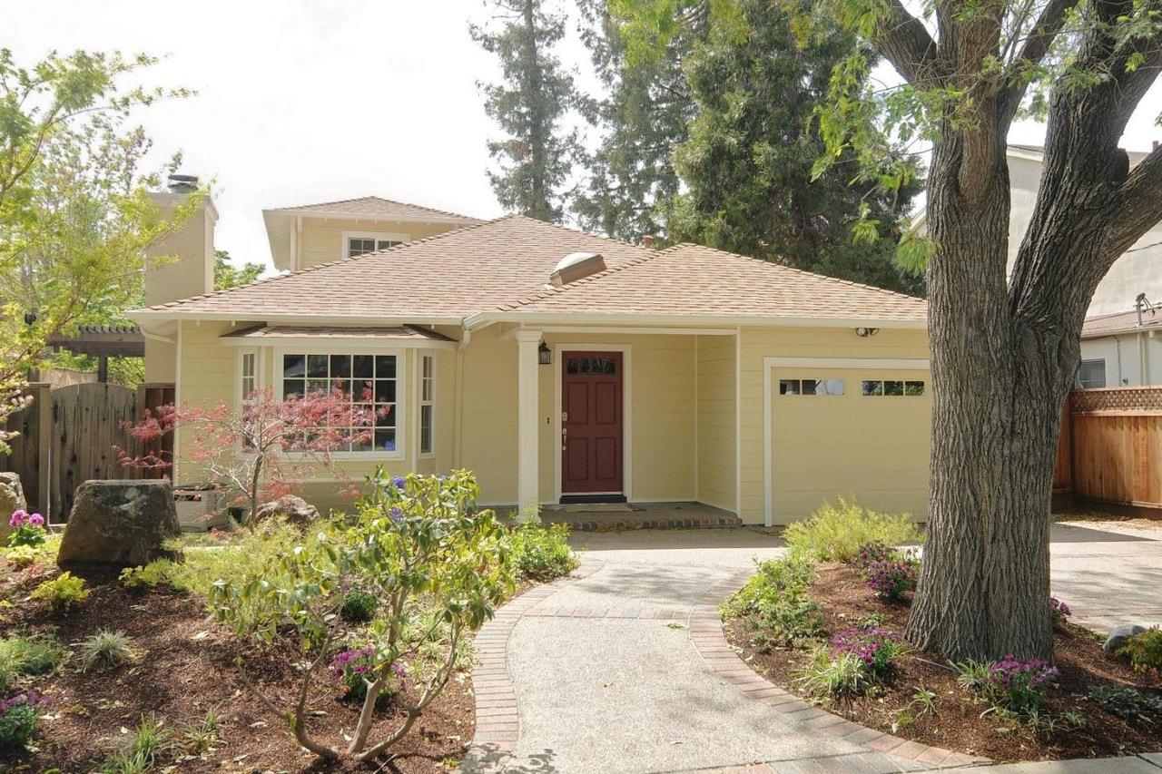 Detail Gallery Image 1 of 17 For 2726 Kipling St, Palo Alto,  CA 94306 - 4 Beds | 2/1 Baths