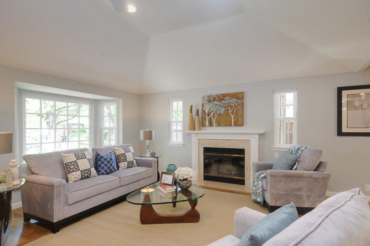 Detail Gallery Image 2 of 17 For 2726 Kipling St, Palo Alto,  CA 94306 - 4 Beds | 2/1 Baths